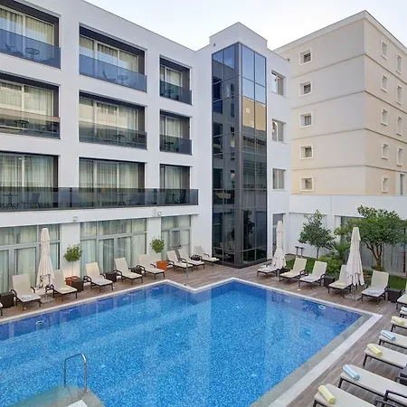 Lero Hotel 4*